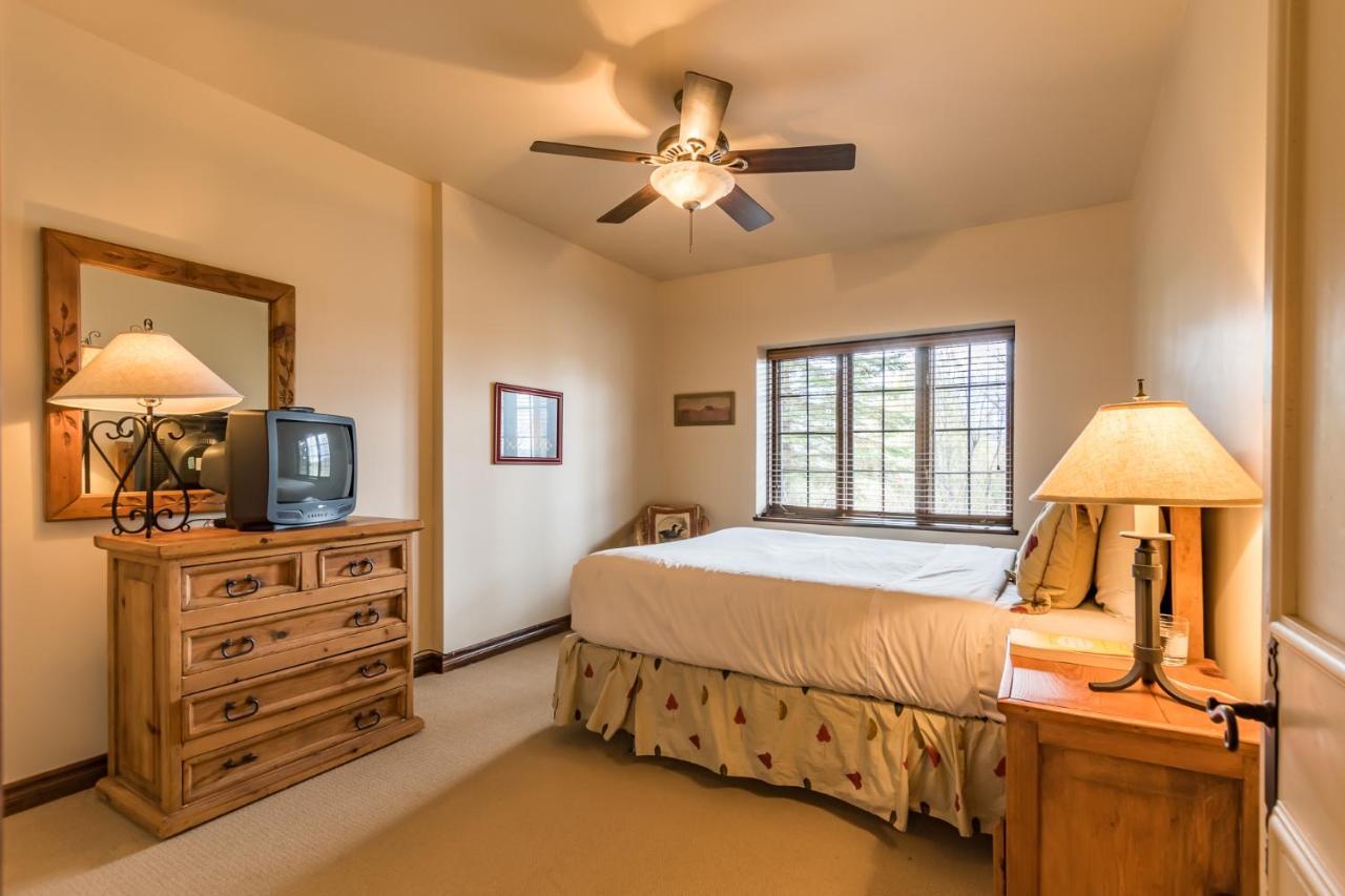 Apartamento Algonquin By Tremblant Sunstar Mont-Tremblant Exterior foto